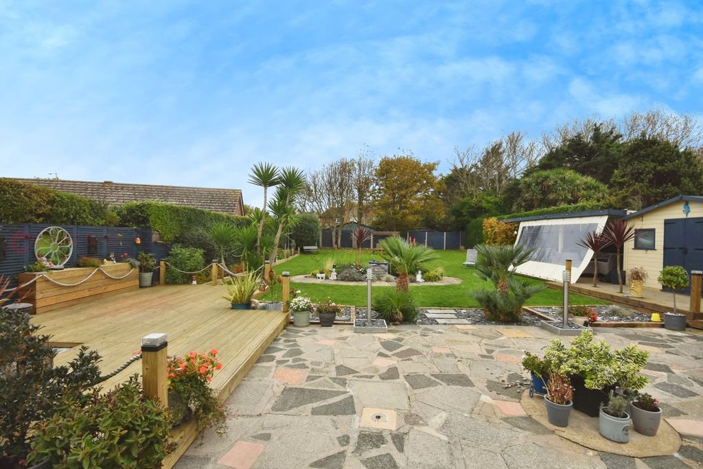 Additional image 24 of 4 bed detached bungalow for saleKingsgate Avenue, Broadstairs, Kent CT10