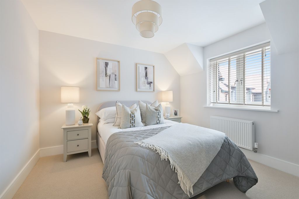 Additional image 15 of 4 bed detached house for saleHuntersfield Farm, Fairlawn Road, Banstead SM7