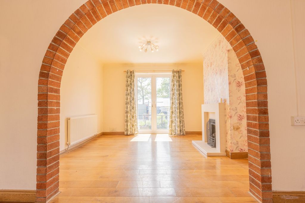 Additional image 6 of 3 bed semi-detached house for saleCromwell Road, Newport NP19