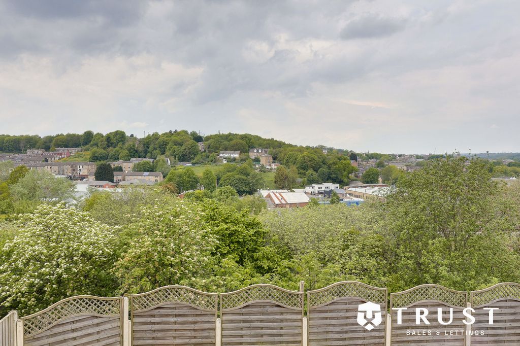 Additional image 40 of 3 bed detached house for saleMill Lane, Batley WF17