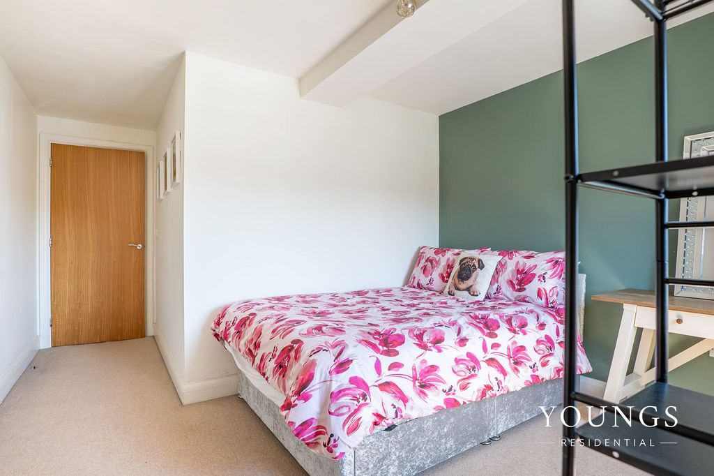 Additional image 18 of 2 bed flat for saleLambeth Road, Lambeth Court Lambeth Road SS7