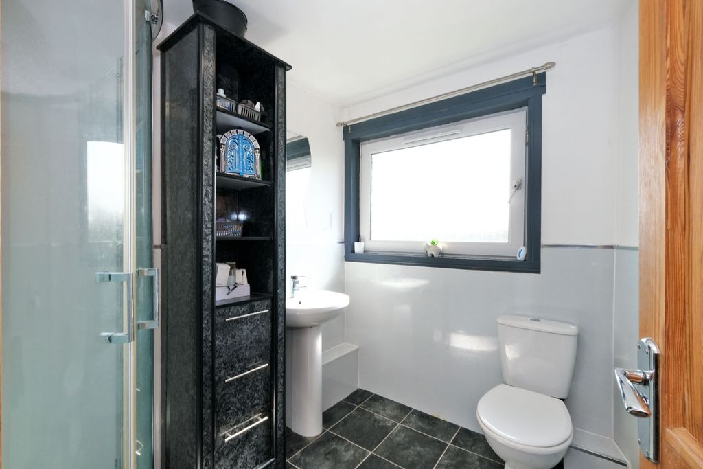 Additional image 6 of 2 bed flat for saleLiddell Place, Dyce, Aberdeen, Aberdeenshire AB21