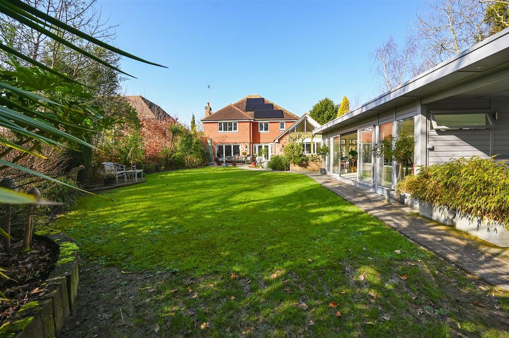 Additional image 42 of 4 bed detached house for saleClavering Walk, Cooden, Bexhill-On-Sea TN39
