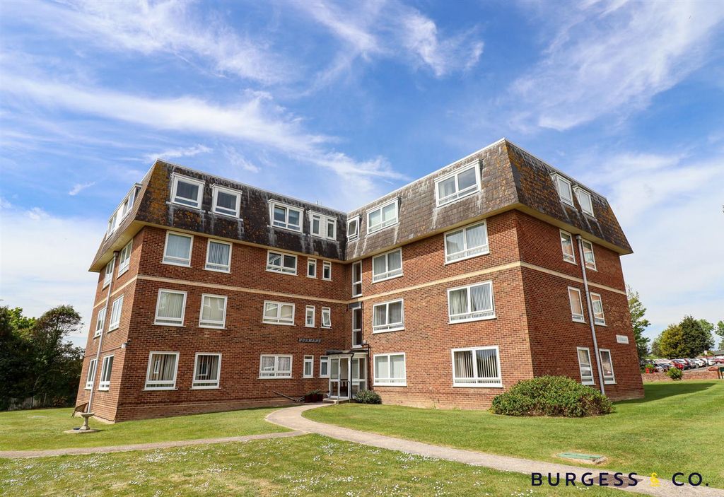 2 bed flat for saleNormandale, Bexhill-On-Sea TN39