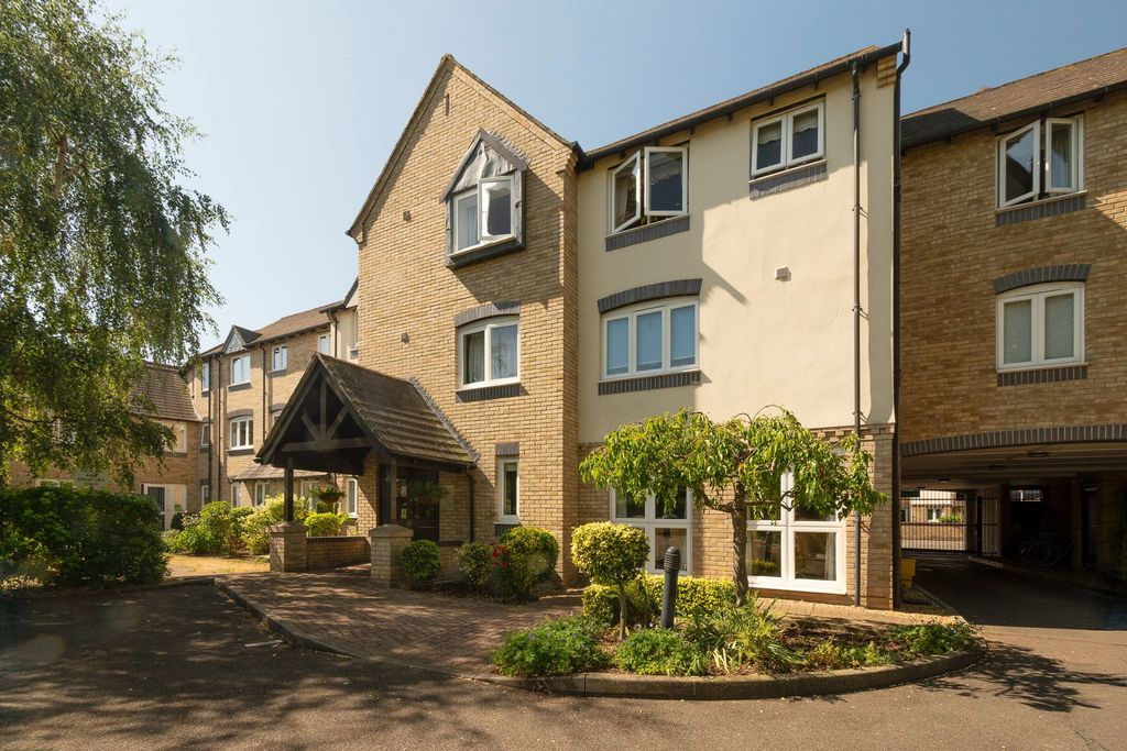 2 bed flat for saleUnion Lane, Cambridge CB4