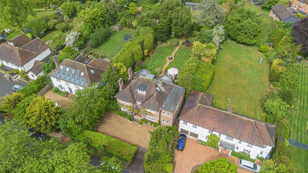 Additional image 39 of 5 bed detached house for saleCross Oak Road, Berkhamsted, Hertfordshire HP4