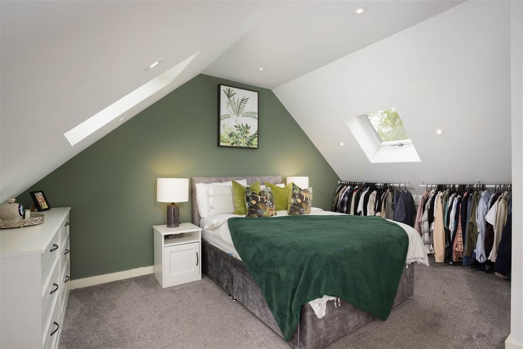 Additional image 13 of 4 bed terraced house for saleCliff Oaks, Fawcett Lane, Wortley, Leeds LS12