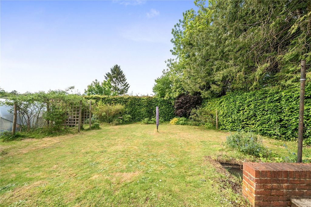 Additional image 9 of 3 bed bungalow for saleQueens Road, Alton, Hampshire GU34