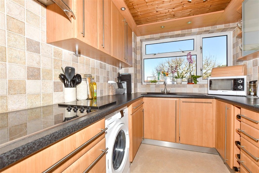 Additional image 2 of 2 bed flat for salePound Road, Banstead, Surrey SM7