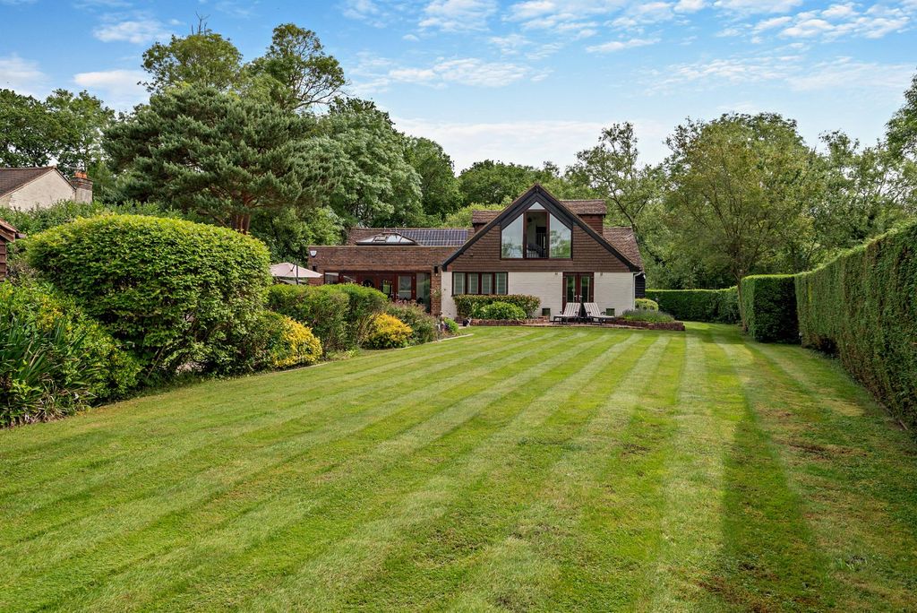 5 bed detached house for saleWestley Mill, Binfield, Bracknell, Berkshire RG42