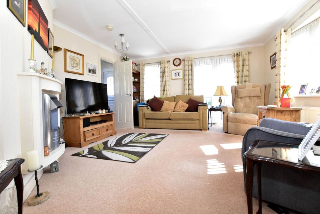 Additional image 5 of 2 bed mobile/park home for saleGreenfinch Close, Ballyhalbert BT22