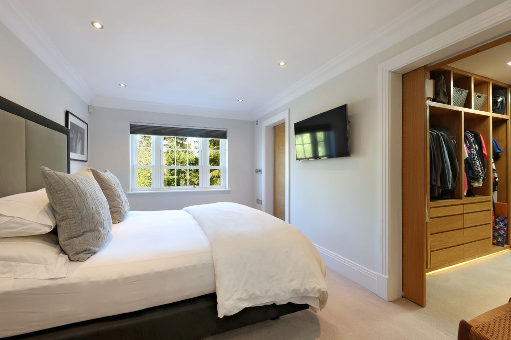 Additional image 14 of 4 bed semi-detached house for saleWattleton Road, Beaconsfield, Buckinghamshire HP9