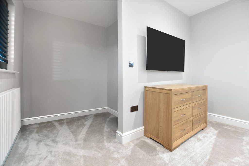 Additional image 16 of 5 bed bungalow for saleWoodlands Park, Bexley, Kent DA5