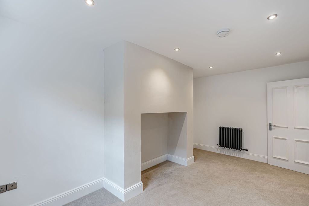 Additional image 8 of 2 bed flat for saleApartment 1, 16 Victoria Place, Carlisle CA1