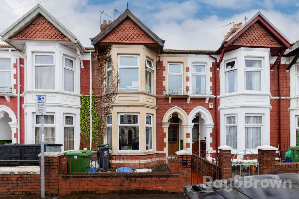 4 bed terraced house for saleLlanishen Street, Heath, Cardiff CF14