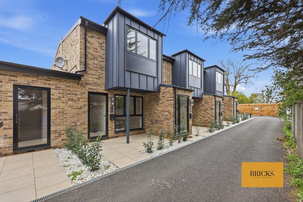 Additional image 15 of 1 bed flat for saleBuckhurst Mews, Queens Road, Buckhurst Hill IG9
