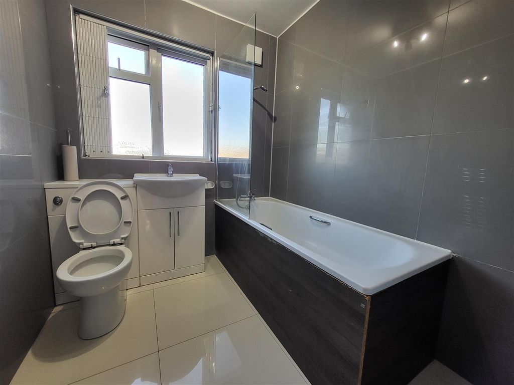 Additional image 21 of 5 bed semi-detached house for saleBrunswick Road, Bexleyheath DA6