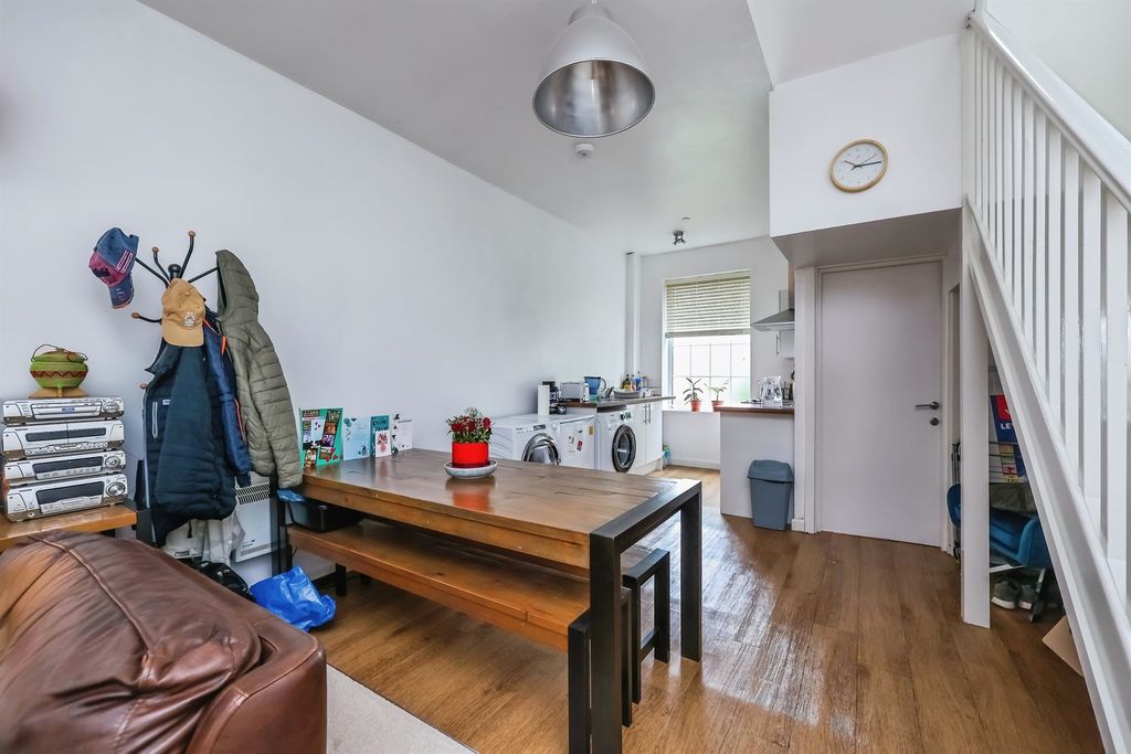 Additional image 5 of 1 bed flat for saleWood Street, Ilkeston DE7