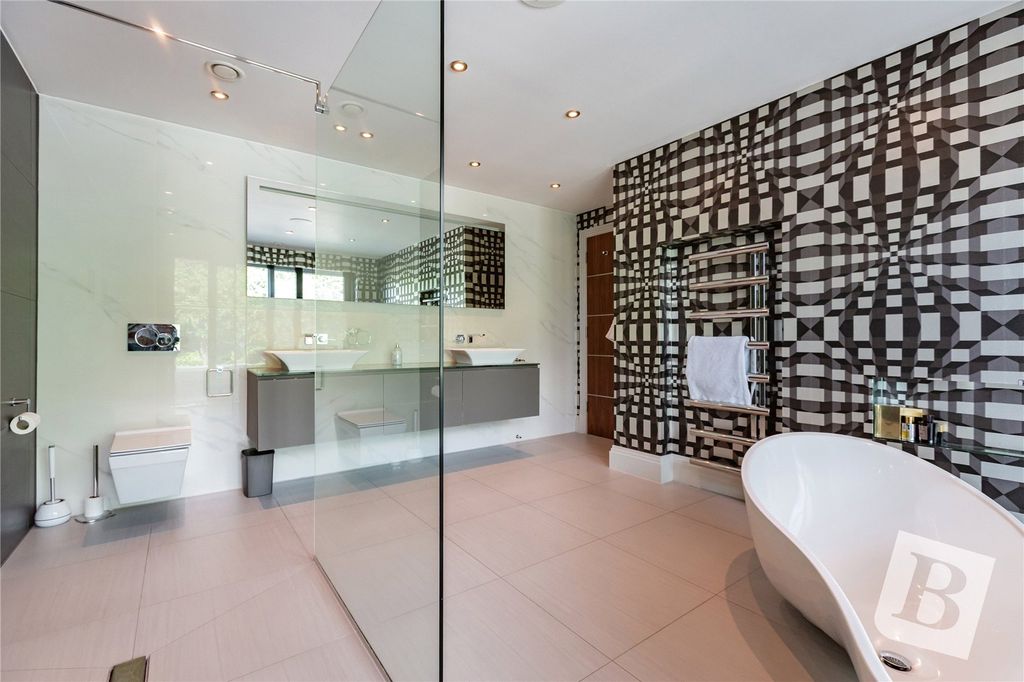 Additional image 30 of 5 bed detached house for saleNelmes Road, Emerson Park RM11