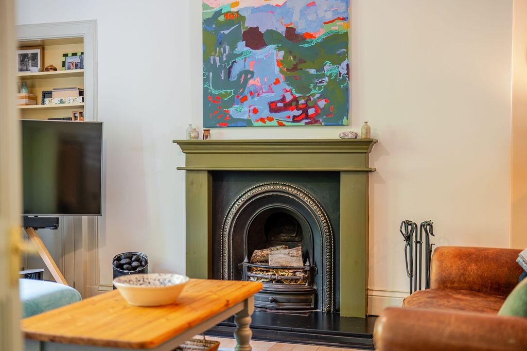 Additional image 5 of 3 bed flat for sale3 Harlaw Road, Balerno, Edinburgh EH14