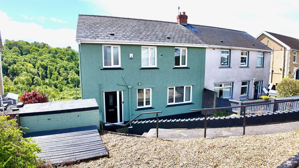 Additional image 7 of 3 bed semi-detached house for saleBronawelon Terrace, Crumlin NP11