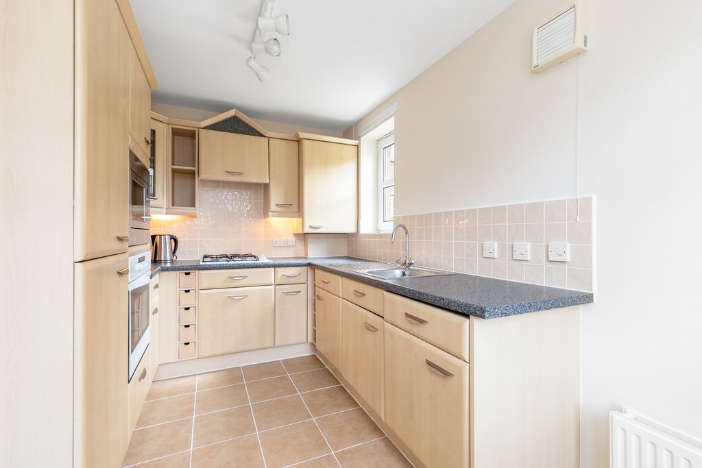 Additional image 6 of 2 bed flat for sale19/2 Craigend Park, Liberton, Edinburgh EH16