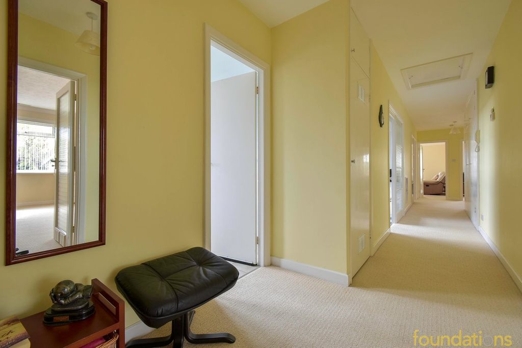Additional image 14 of 3 bed flat for saleCollington Avenue, Bexhill-On-Sea TN39