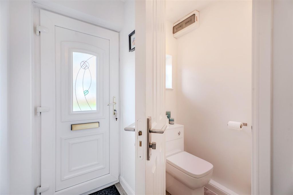 3 bed detached house for saleSidlaw Way, Chapelhall, Airdrie ML6 photo 4