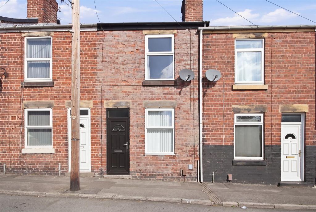 2 bed terraced house for saleNelson Street, Whittington Moor, Chesterfield S41