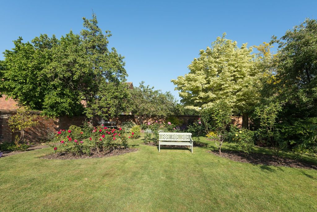 Additional image 32 of 7 bed detached house for saleKimbolton Road, Bedford MK40