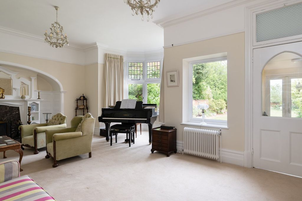Additional image 5 of 7 bed detached house for saleKimbolton Road, Bedford MK40