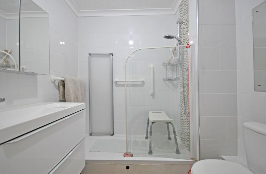 Additional image 9 of 1 bed property for saleBassaleg Road, Newport NP20