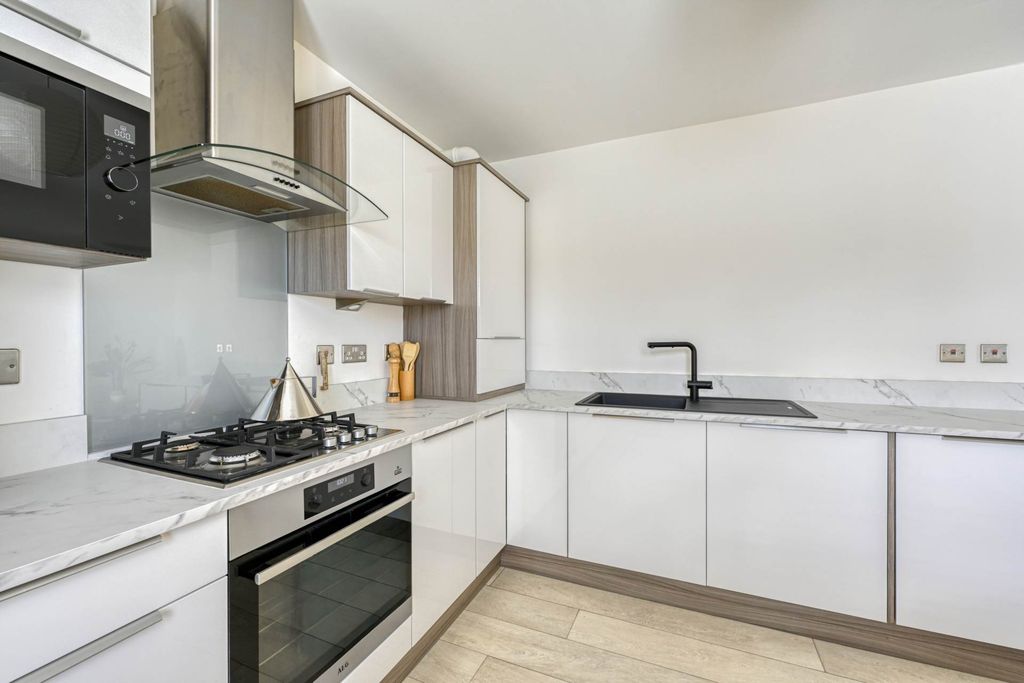 Additional image 7 of 2 bed flat for saleBurnside, Nairn IV12