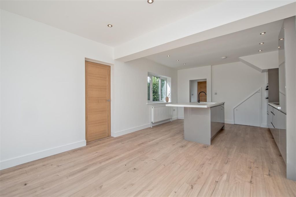 Additional image 5 of 3 bed semi-detached house for saleKenilworth Road, Wortley, Leeds LS12