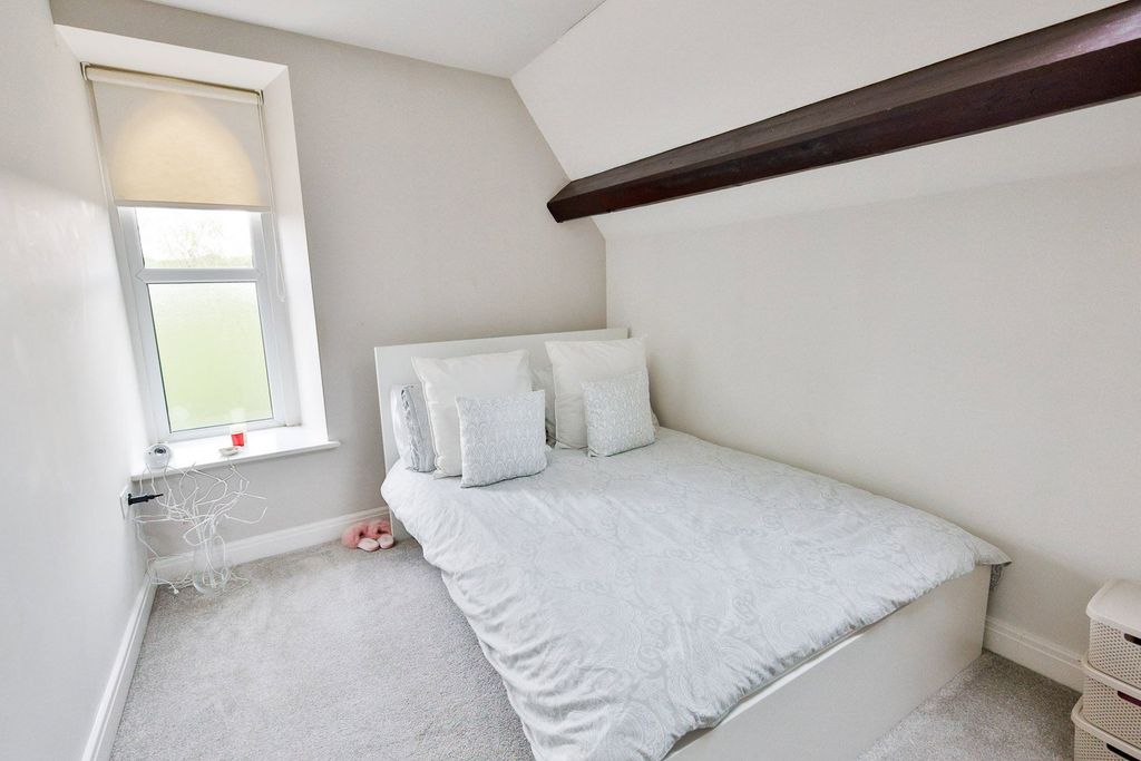 Additional image 12 of 2 bed flat for saleThe Gables, Albert Road, Colne BB8