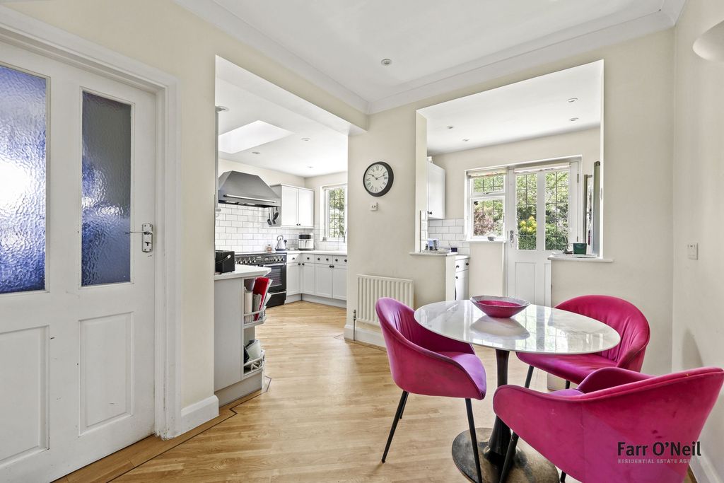 Additional image 5 of 4 bed semi-detached house for saleForest Side, Buckhurst Hill IG9