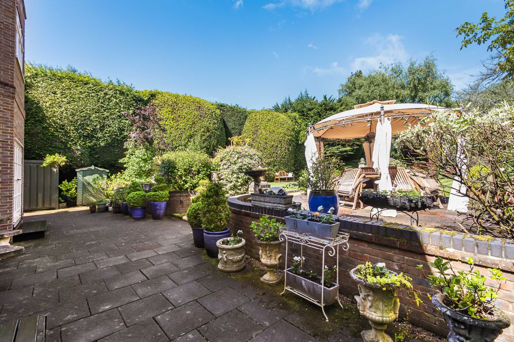 Additional image 35 of 5 bed detached house for saleCross Oak Road, Berkhamsted, Hertfordshire HP4