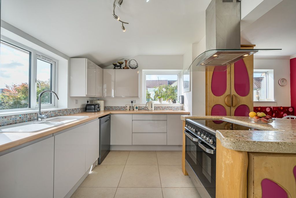 Additional image 6 of 4 bed detached house for saleBig Tree Close, Axbridge BS26