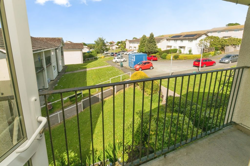 Additional image 9 of 2 bed flat for saleFfordd Bugail, Colwyn Bay, Conwy LL29
