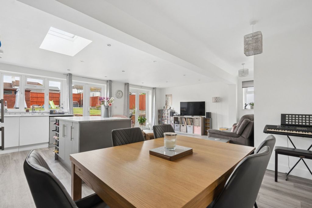 Additional image 7 of 2 bed semi-detached bungalow for saleCarpenders Avenue, Carpenders Park WD19