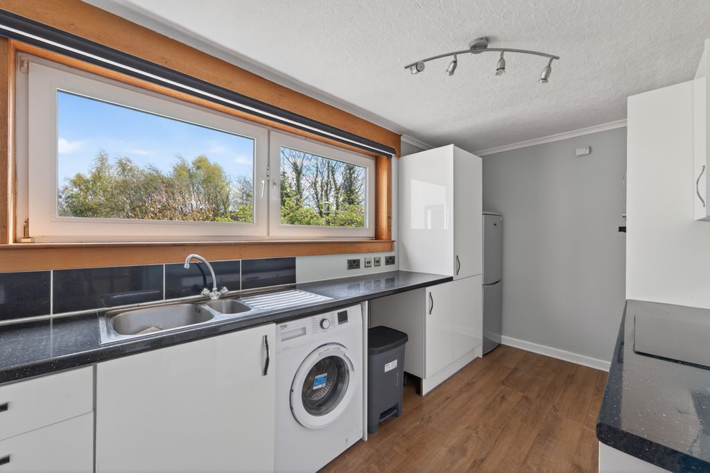 Additional image 7 of 2 bed flat for saleKingsknowe Court, Kingsknowe, Edinburgh EH14