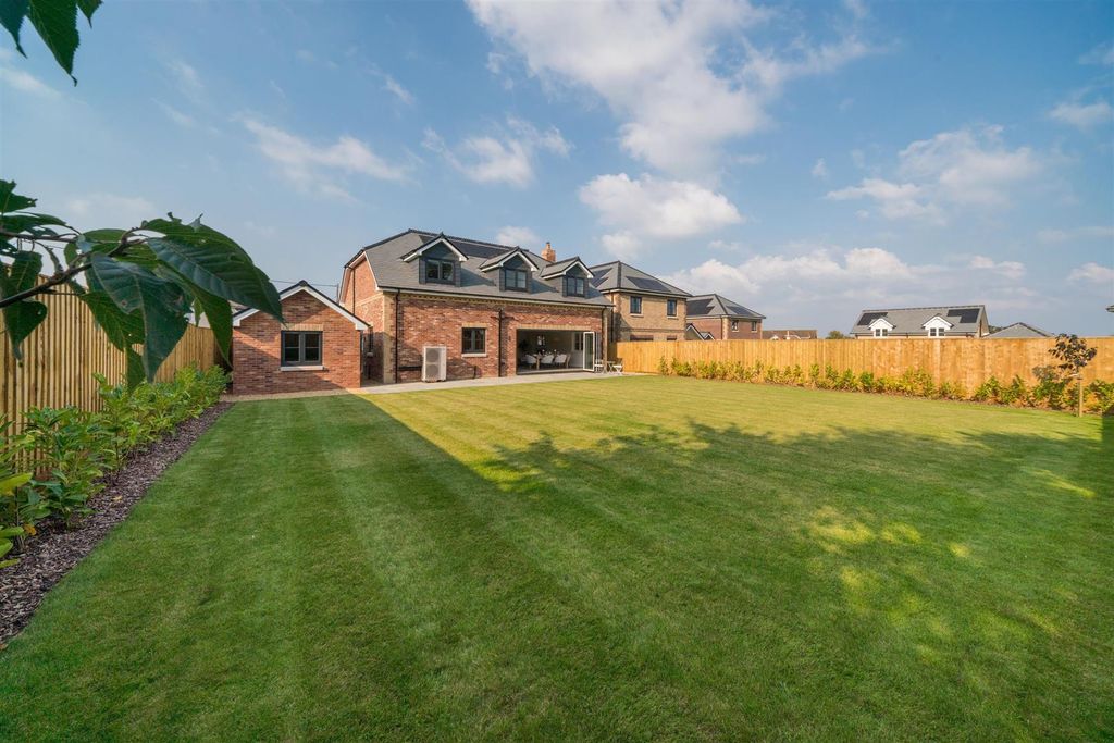 Additional image 9 of 4 bed detached house for saleBembridge, Isle Of Wight PO35