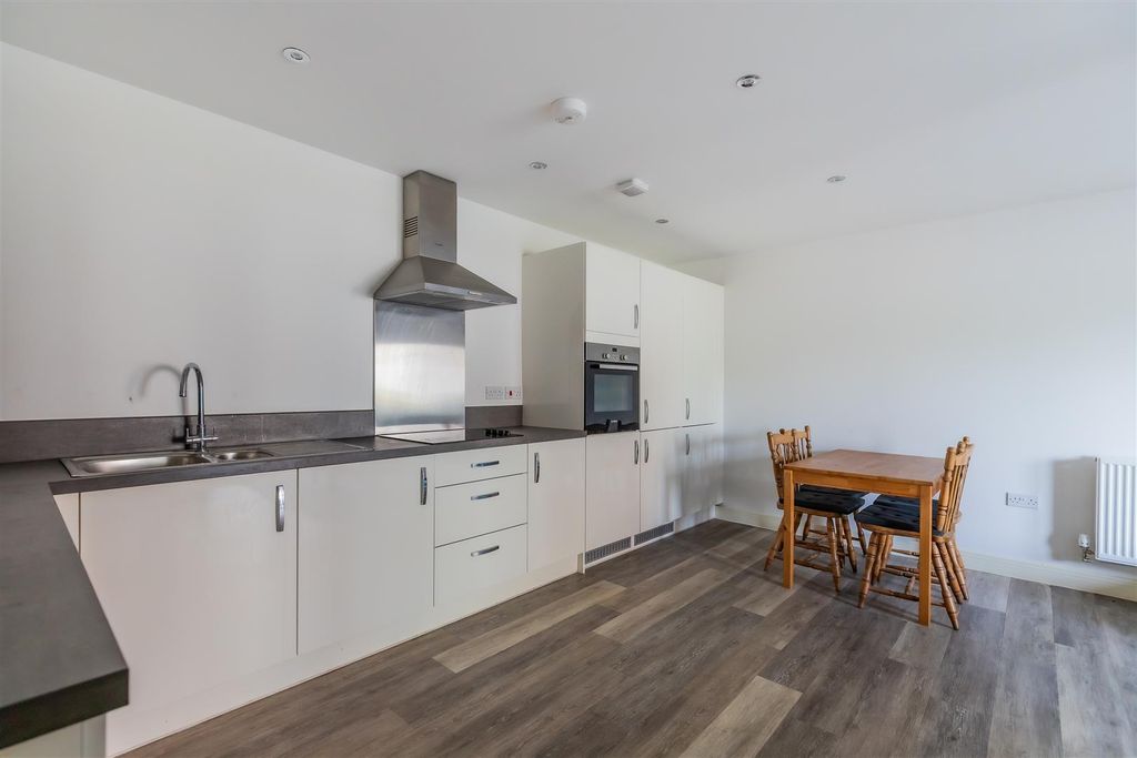 Additional image 2 of 2 bed flat for saleHawthorn House, The Boulevard, Canton, Cardiff CF11