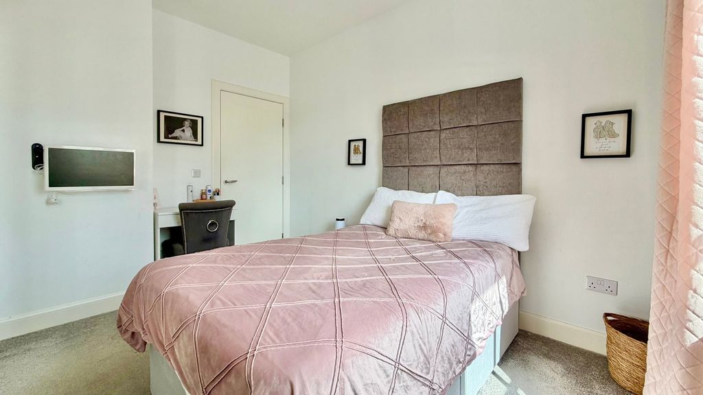 Additional image 17 of 3 bed semi-detached house for sale19 Hillhead Road, Tornagrain, Inverness IV2