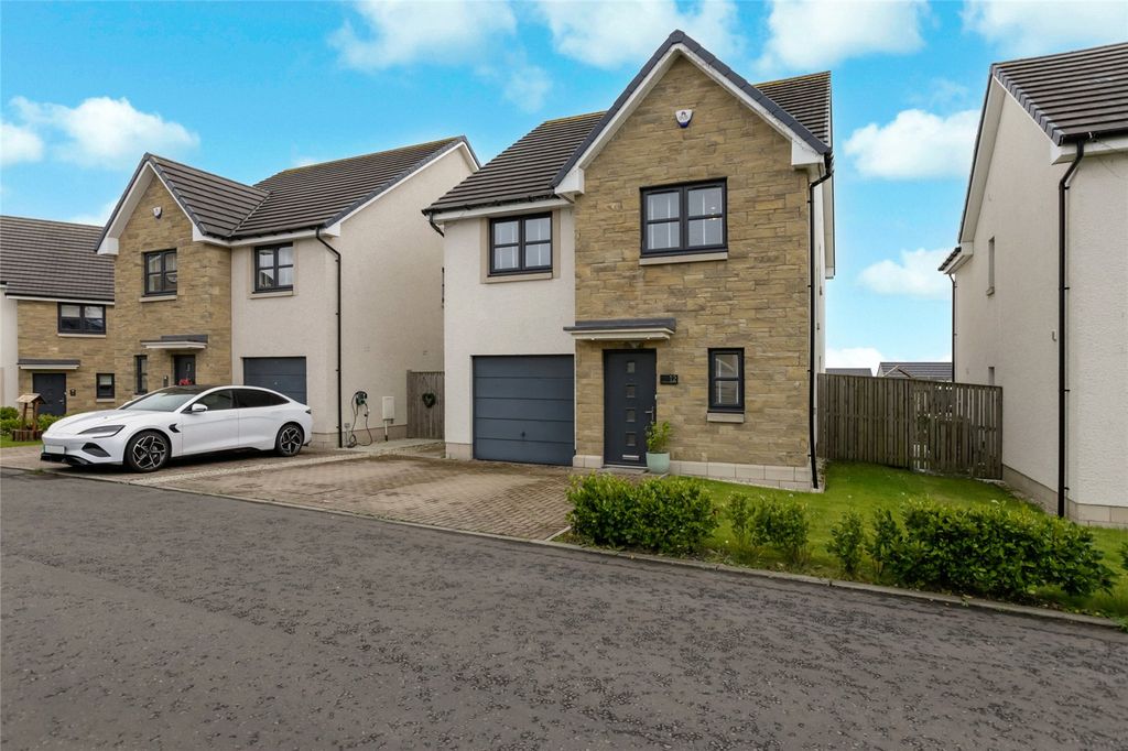 Additional image 27 of 4 bed detached house for saleStewart Gardens, Airdrie, North Lanarkshire ML6