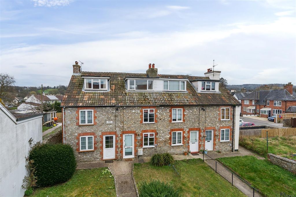 2 bed terraced house for saleMusbury Road, Axminster EX13