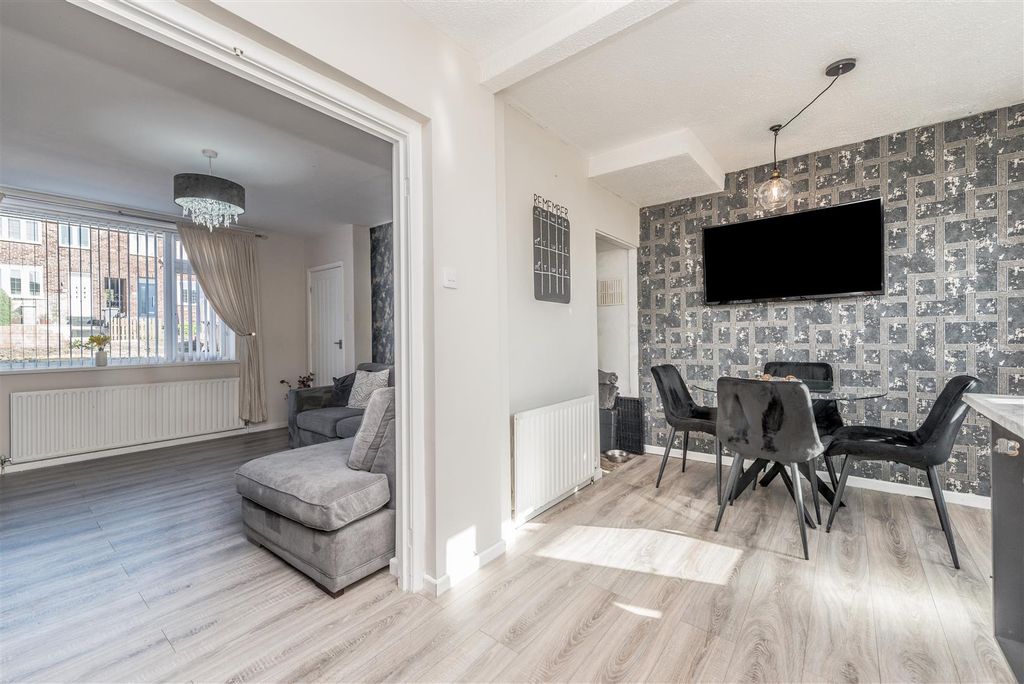 Additional image 9 of 3 bed town house for saleHighfield Close, Leeds LS12