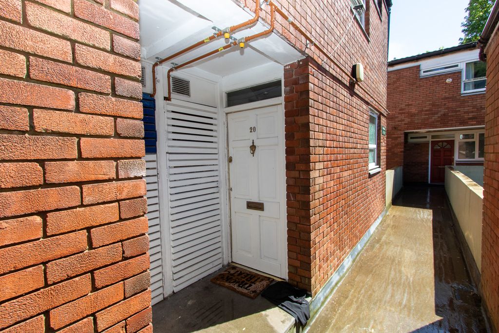 2 bed maisonette for saleMeadowlea, Telford TF7