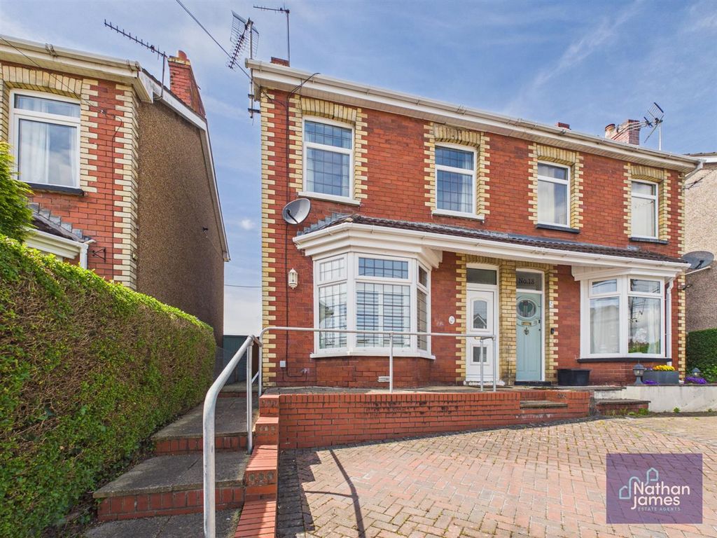 2 bed semi-detached house for saleStation Road, Caldicot NP26