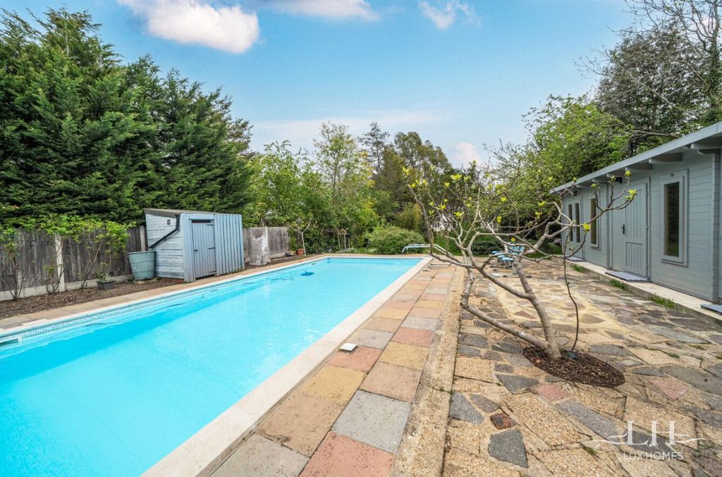 Additional image 25 of 4 bed detached house for saleNelmes Road, Emerson Park RM11